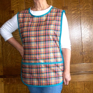 Plaid Cobbler Apron with Pockets: Teal Trim, One Size