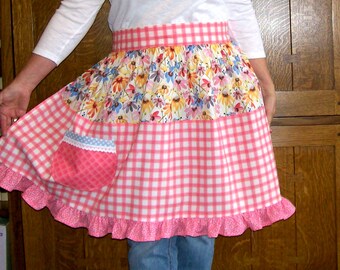 Ruffled Retro Half Apron - 1950s Style Kitchen Apron - Waist Apron Floral - One Size