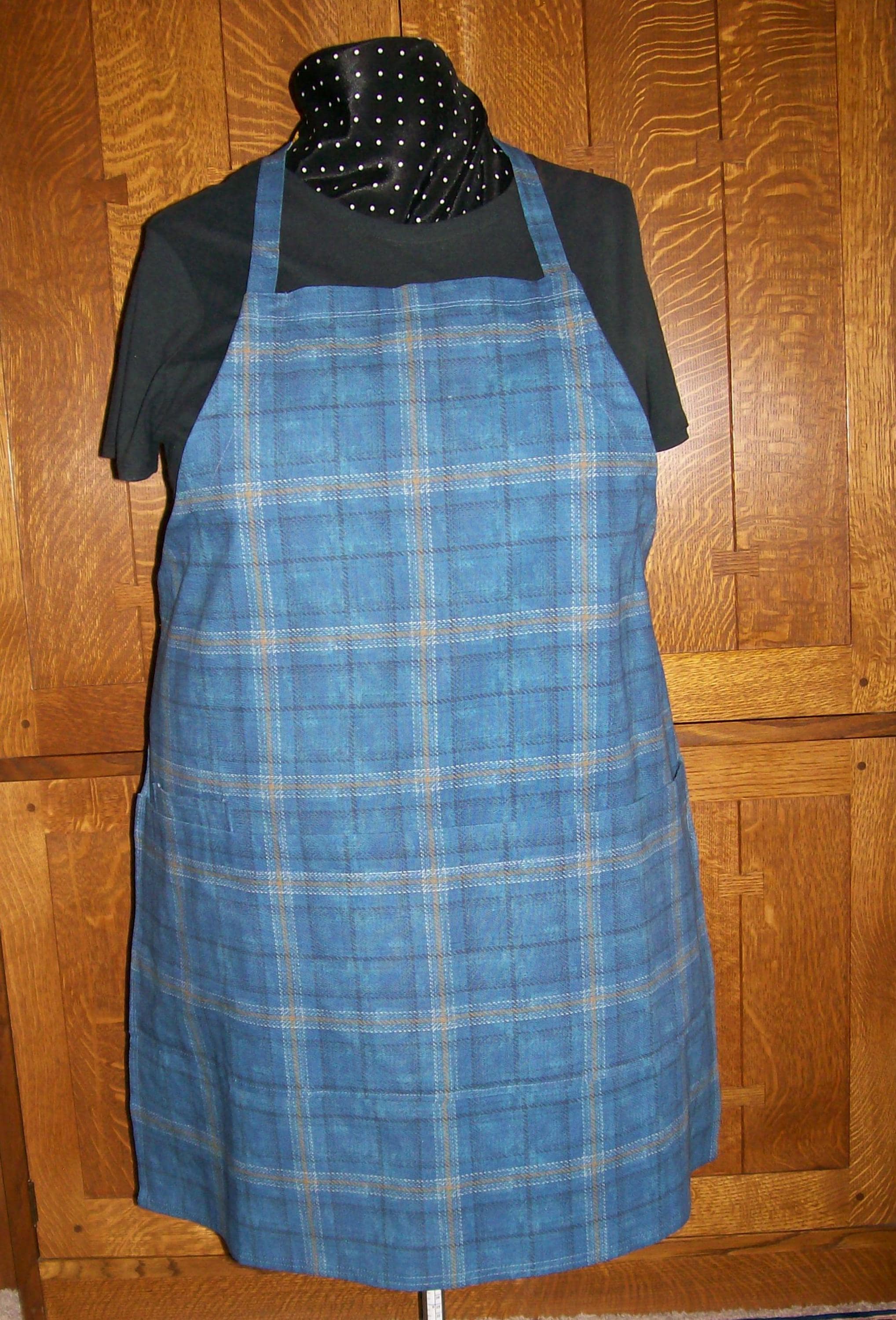 ブルーチェック柄ブッチャーエプロン：ユニセックスコットンキャンバス