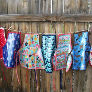Laminated Cotton Kids Apron: Assorted Prints, Size M
