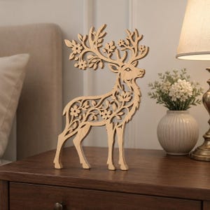 Fichier numérique de découpe laser à motif floral de cerf en bois (PDF, DXF, SVG)