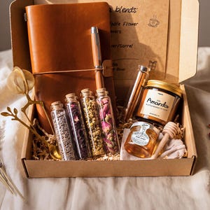 Herbal Tea Blending Kit-Loose Leaf Teas, Candle,Mug-Self Care Relaxation Gift Box-DIY Herbal Tea Kit for Her-Aesthetic Tea Box-Birthday Gift