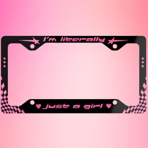 Letterlijk gewoon een meisje metalen kentekenplaatlijst | Car Girl Y2K Meme Pink Racing Aesthetic Auto-accessoire voor dames Driving Crew Car Decor