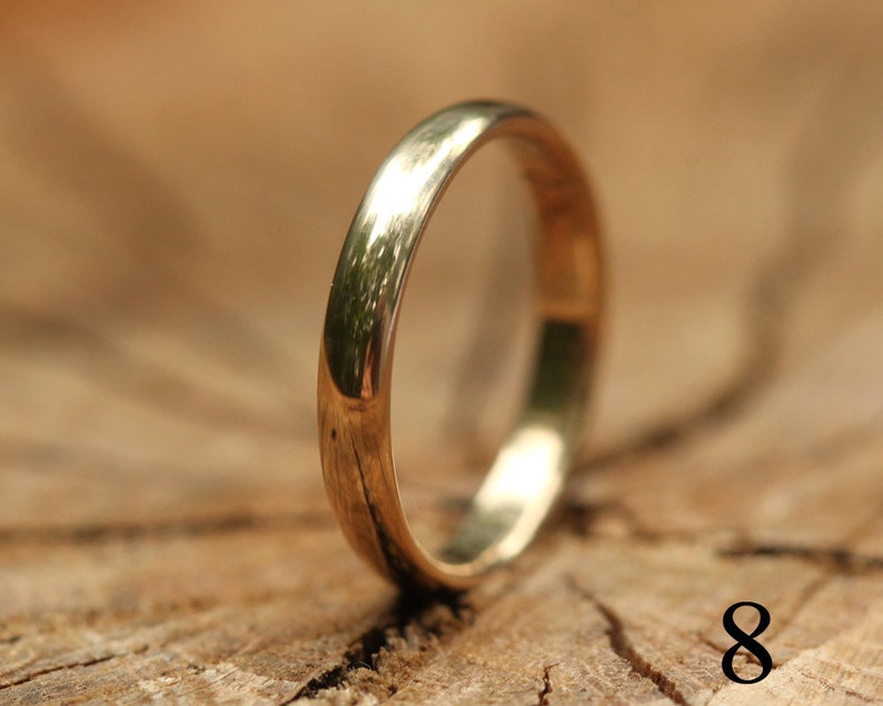 14k yellow gold,#893. size 8 Gold wedding band