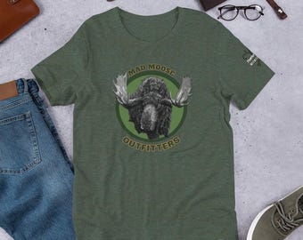 Mad Moose Outfitters T-shirt, Skjorta med tryck och djurmotiv, Bekväma sommarkläder med djurgrafik.