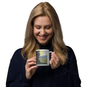 Serenity – Bedruckte Tasse, Keramik-Kaffeebecher mit Wildtiermotiv, glänzendes Trinkgefäß mit Hirschmotiv für heißen Tee, originelles Design für Küchenutensilien