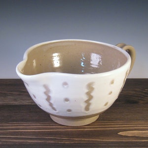 Mixing Bowl - Medium Batter Bowl - White slip with Spout and Handle