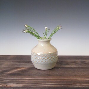 Bud Vase - Light green with slip trail waves