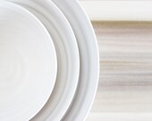 Bol gigognes en blanche, moderne organique en céramique poterie servant des bols