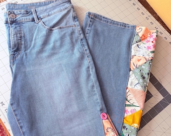 Pantalones vaqueros acolchados para mujer, confeccionados con materiales reciclados.