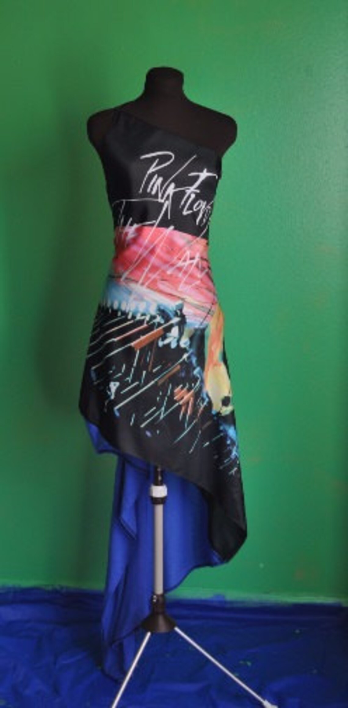 Robe drapeau/ Robe custom band flag/ Robe personnalisée Band Flag/ Robe personnalisée/ Robe