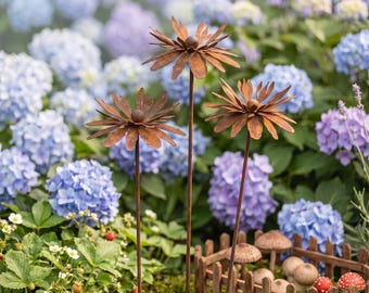 Rusty Metal Coneflower Stakes, Rustic Flower Garden Stakes, Brown Metal Yard Art, Outdoor Plant Sculpture, Flower Bed Decor, Gardener Gift