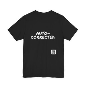 Funny Artist T-Shirt, Divinely Inspired Autocorrected, Ironic Streetwear Dark Humor Gift Bild 2