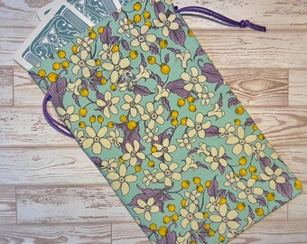 Mint Fabric with Flowers Tarot Bag • Oracle Deck Holder • Rune Pouch • Dice Draw String Bag
