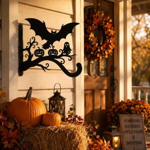 Supporto per piante in ferro battuto a forma di pipistrello, fantasma o zucca per Halloween, portavaso da parete, decorazione spettrale per il portico in stile witchcore per le feste.