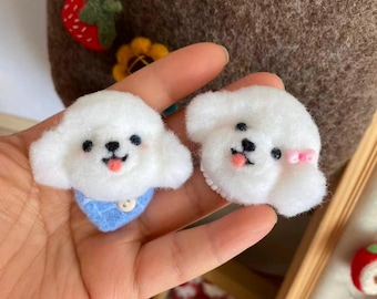 Handmade Felt Bichon Frise Dog Brooch, Cartoon Pet Animal Badge with Bow Tie/Blue Scarf, Kawaii Handcraft Accessory GiftforDogLovers
