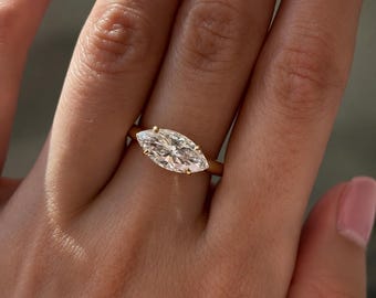 Anello di fidanzamento solitario con diamante sintetico a taglio marquise da 2,00 carati / Anello da sposa in oro giallo 14 carati