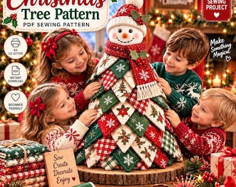 Puede incluir: Un patrón de costura DIY para un árbol de Navidad de tela con un muñeco de nieve en la punta. El árbol está hecho de parches de tela en forma de diamante en rojo, verde y blanco con estampados de copos de nieve y acebo. Incluye texto: Christmas Tree Pattern, PDF Sewing Pattern, DIY Sewing Project, Make Something Magical, Sew Create Decorate Enjoy.