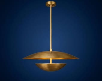 Luminária pendente em latão escovado, estilo moderno de meados do século XX, com duas cúpulas, ideal para ilha de cozinha, da DIVINELIGHTS786