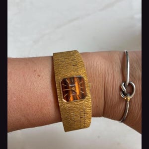 Vintage 1970s Accurist Gold Bark Watch, Ombre Tiger Eye Dial, Swiss Mechanical
