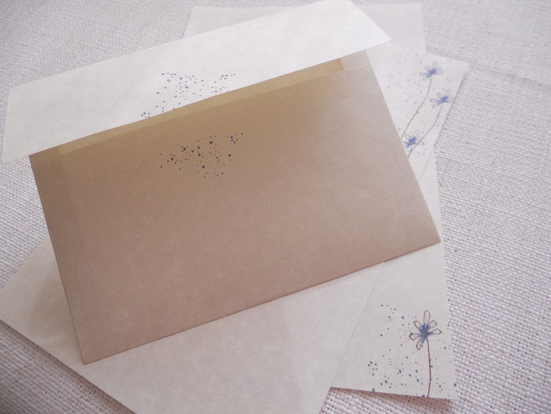 Parchment paper stationery set. Ivory colored writing ...