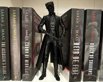 Figure Dorian Havilliard King of Adarlan Throne of glass TOG Dorian and Manon