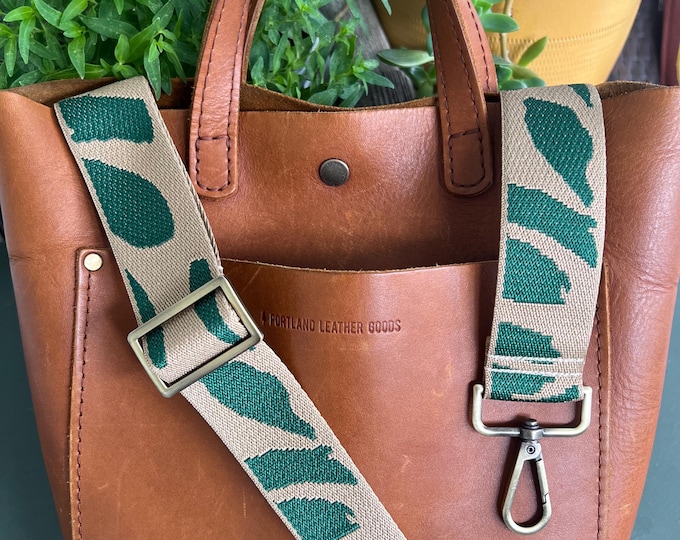 Bag Strap: Leafy Greens