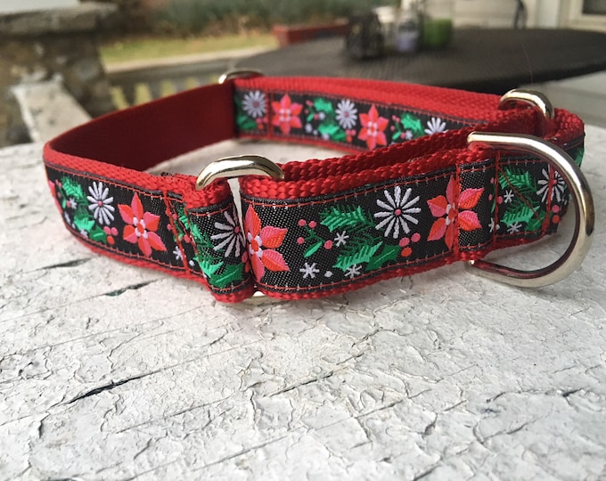 Trapper's Christmas Poinsettias - 1" Martingale Collar