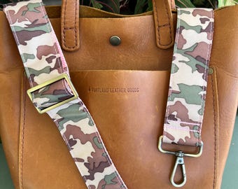 Bag Strap: Classic Camo on Pink