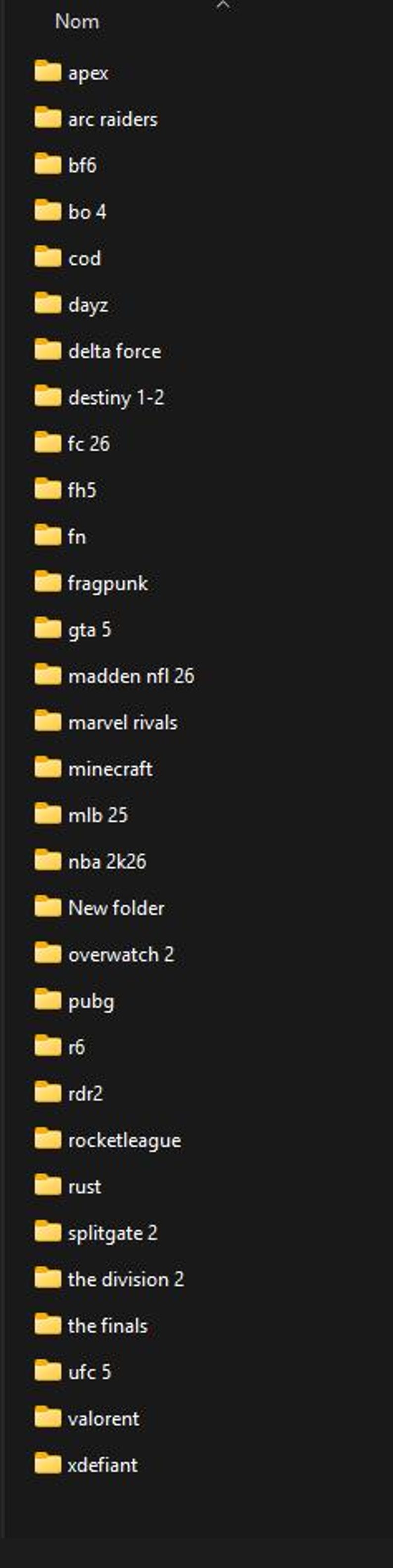 Op de afbeelding: Een verticale lijst met gele mapiconen weergegeven op een donkergrijze achtergrond. Elke map is gelabeld met tekst, waaronder apex, arc raiders, bf6, bo 4, cod, dayz, delta force, destiny 1-2, fc 26, fh5, fn, fragpunk, gta 5 en andere.