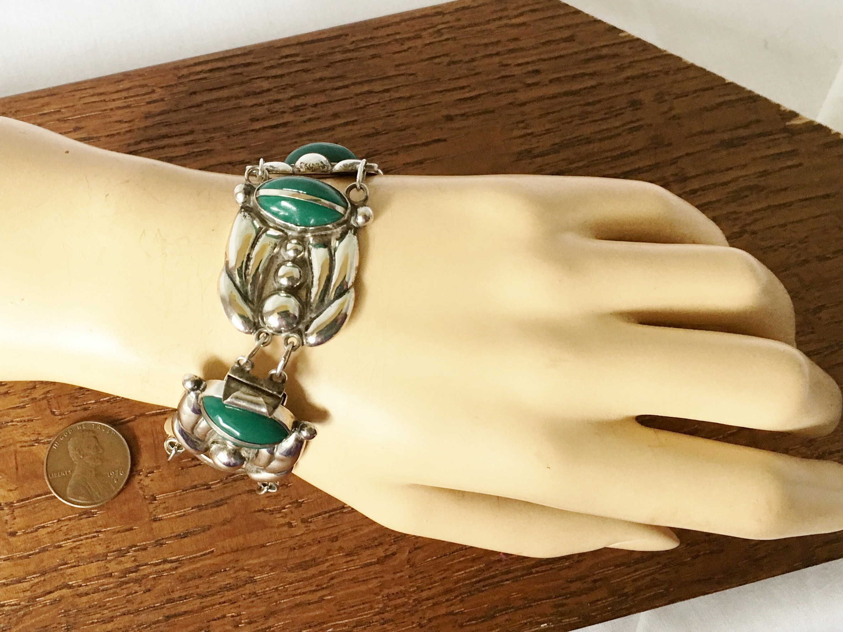 Vintage Mexican Sterling Silver Green Stone Bracelet Jewelry