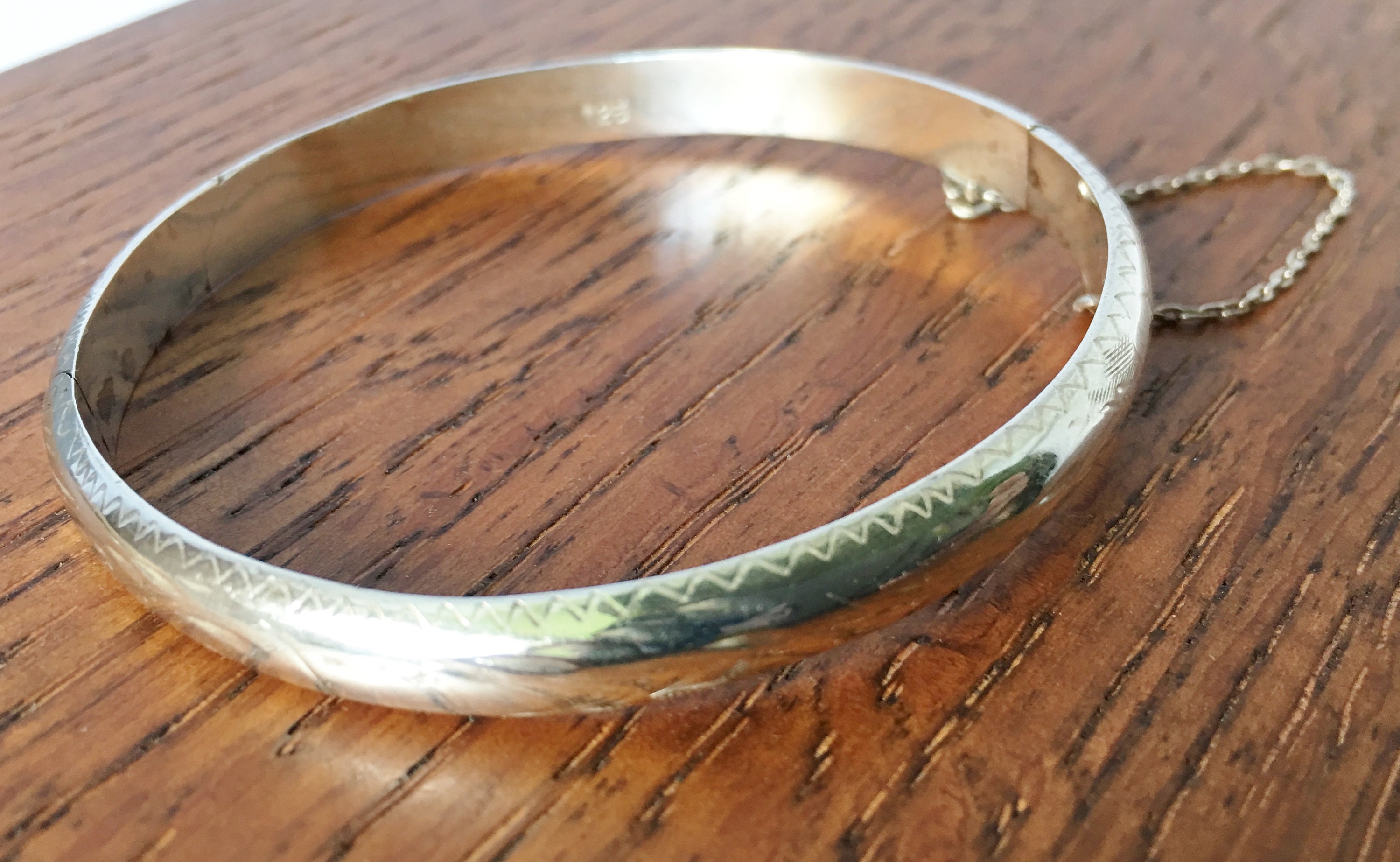 Vintage Sterling Silver Etched Bangle 925 Safety Chain 9