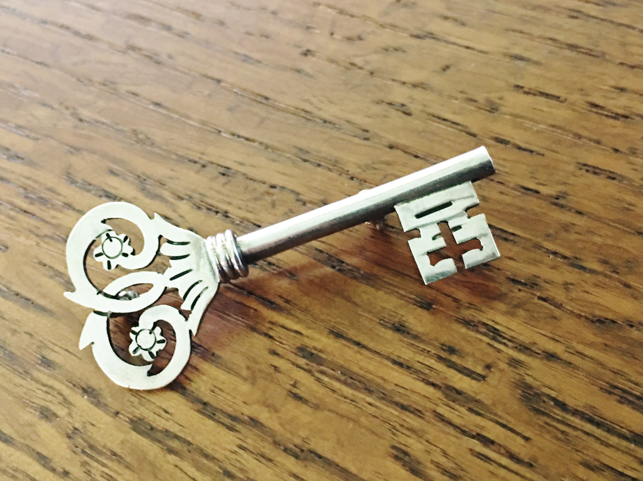 Vintage Sterling Silver Skeleton Key Brooch Pin Taxco Mexico