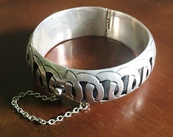 Vintage Sterling Silver Bracelet Shadow Box Jewelry Taxco Hecho en Mexico Hinged bangle JSF Eagle mark 35 grams