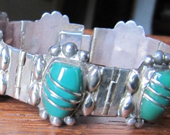 Vintage Mexican Sterling Silver bracelet jewelry natural green chrysoprase hand made Mexico 7 curved hinged panel Hecho en Mexico