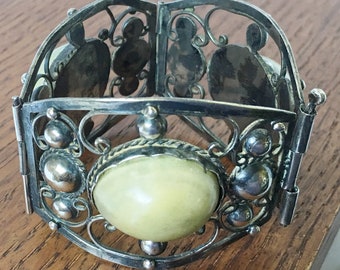 Vintage Mexican Sterling Silver Green Calcite stone Bracelet 3 panel ornate 925 jewelry 1940s 68 grams 6.5 inches