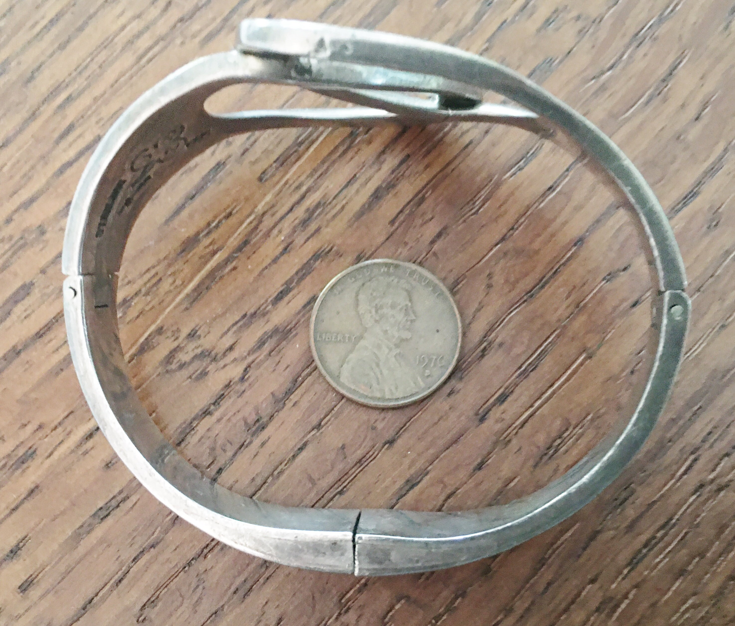 Vintage Sterling Silver Heavy Hinged Bangle Bracelet Clover Vintage Sterling Silver Heavy Hinged Bangle Bracelet Clover