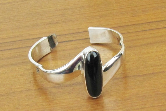 Vintage Sterling Silver Bracelet Onyx stone Moder… - image 5