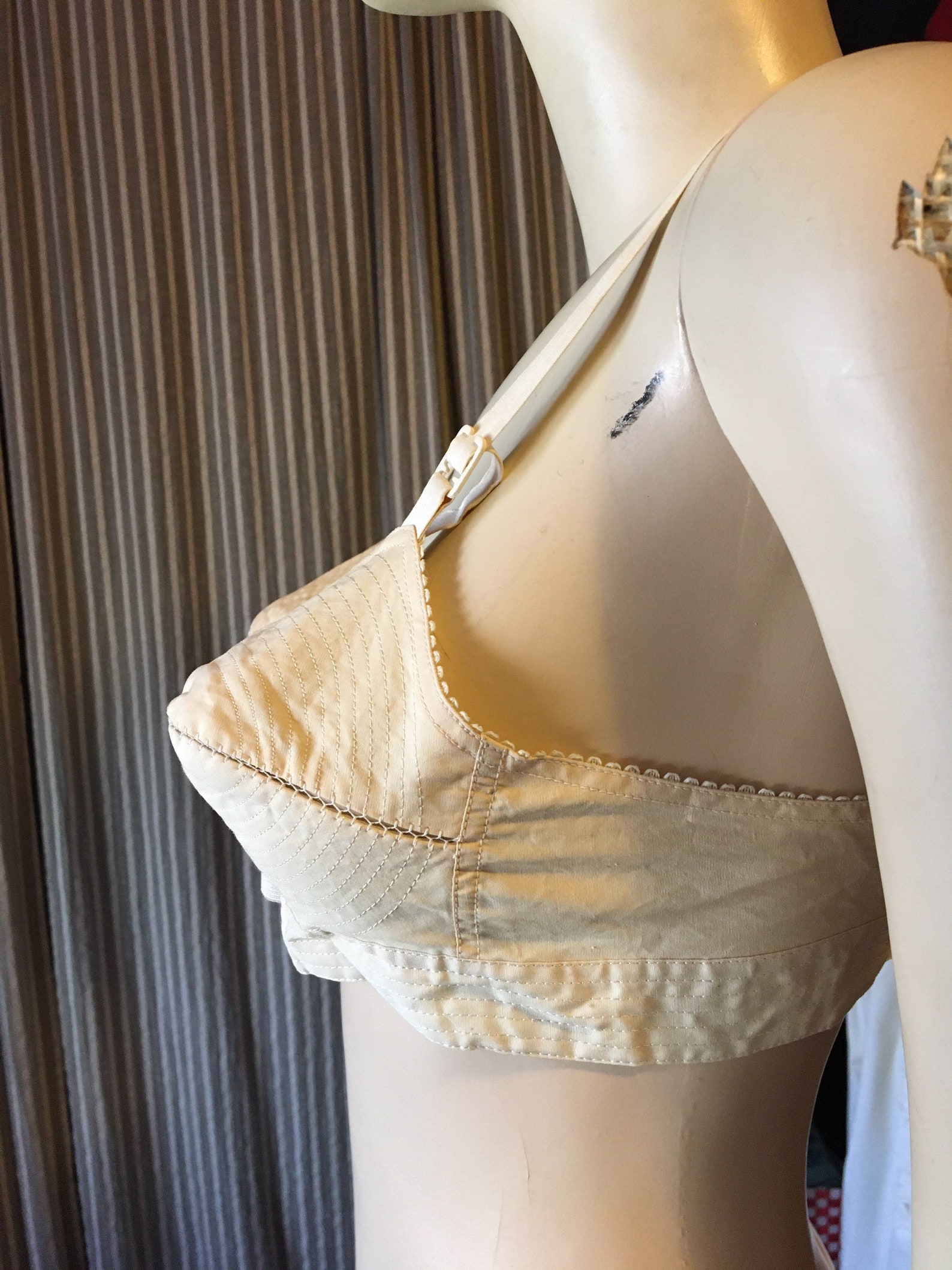 Vintage Loveable circle stitch cotton bra Etsy