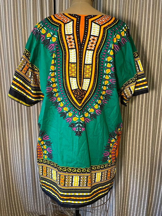 Green with multicolored dashiki shirt - image 4