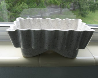 Vintage 1960's SQUARE CERAMIC FLOWER Pot/Ceramic Planter/Home wares/Home Decor/Pottery Planter/Indoor Flower Pot