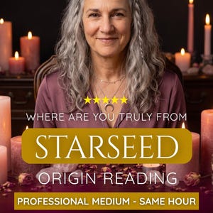 Könnte beinhalten: Eine Person mit langem grauem Haar trägt ein malvenfarbenes Hemd und eine Mondsichel-Halskette. Der Text lautet: WHERE ARE YOU TRULY FROM, STARSEED ORIGIN READING, PROFESSIONAL MEDIUM - SAME HOUR. Fünf gelbe Sterne sind darüber abgebildet.