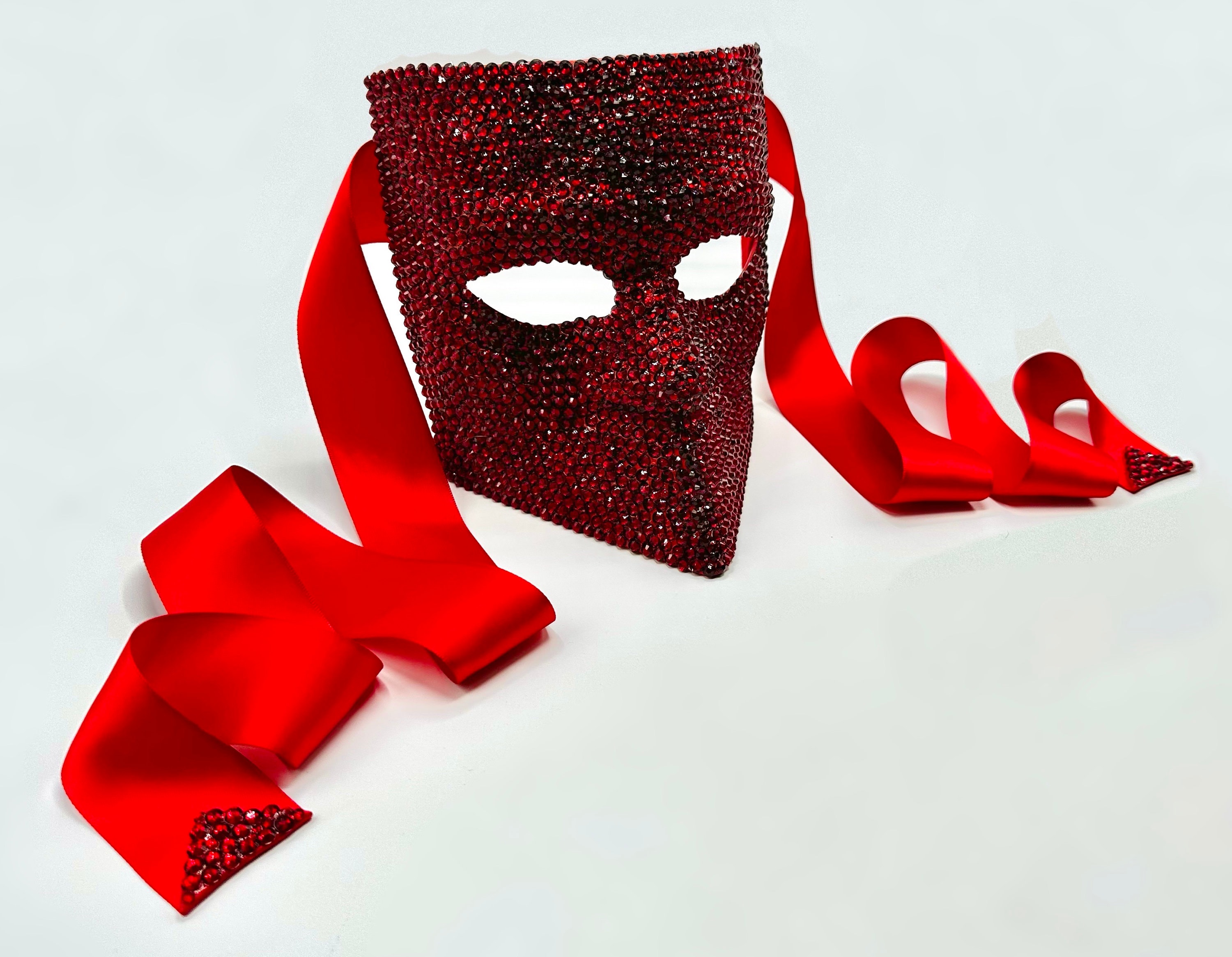 Eyes Wide Shut Ruby Red Bauta Masquerade Mask Etsy
