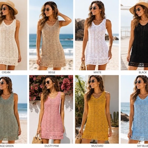 Könnte beinhalten: Eine Kollektion von acht ärmellosen Häkelkleidern in verschiedenen Farben wie Creme, Beige, Weiß, Schwarz, Salbeigrün, Altrosa, Senfgelb und Himmelblau. Jedes Kleid hat ein durchgehendes Lochmuster, einen Rundhalsausschnitt und einen geraden Saum.