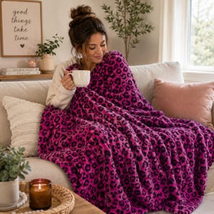 Pink Leopard Print Velveteen Microfiber Blanket Hot Pink Animal Print Throw Blanket Cozy Plush Blanket Decor Sofa Couch Bed Blanket Gift
