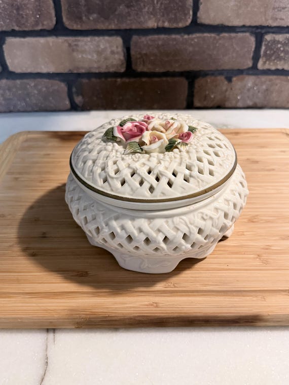 Porcelain Trinket Box