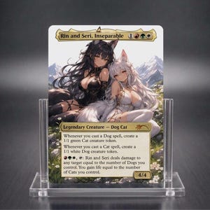 Pode incluir: Uma carta colecionável intitulada Rin and Seri, Inseparable, com uma ilustração de dois personagens estilo anime com orelhas de animal. O texto da carta detalha habilidades para fichas de criatura Cão e Gato, com uma paisagem montanhosa.