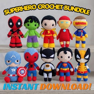 Könnte beinhalten: Eine Sammlung von zehn gehäkelten Superhelden-Puppen, angeordnet in zwei Reihen. Der Text SUPERHERO CROCHET BUNDDLE erscheint oben und INSTANT DOWNLOAD! unten. Die Puppen weisen verschiedene Farben und Designs auf, die ikonische Comicfiguren darstellen.