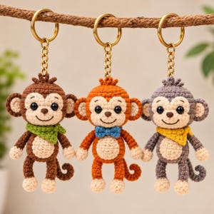 Wzór na szydełkowy brelok z małpką | Samouczek tworzenia zwierząt amigurumi (pobierz plik PDF)