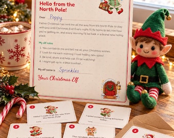 Puede incluir: Una carta impresa del Polo Norte con una lista de reglas de elfo, acompañada de un muñeco de elfo de peluche con traje verde y rojo y seis tarjetas pequeñas con ilustraciones y texto, incluyendo un sobre de papel marrón.